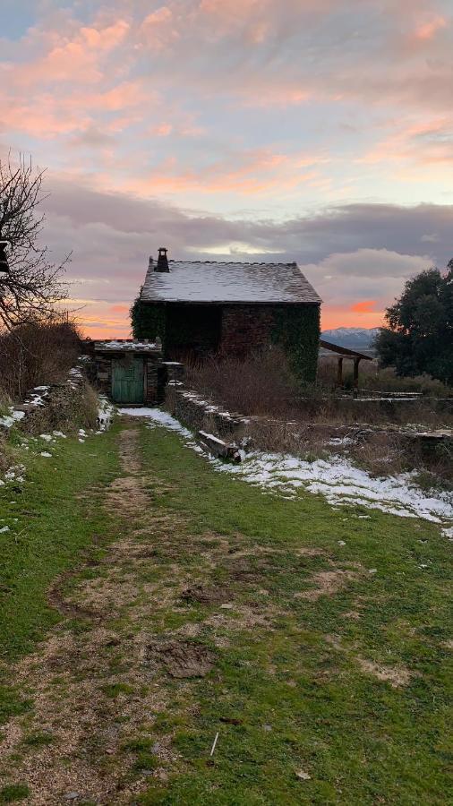 EL CUENTO DE LA ENCINA. Un espacio para sentir Majaelrayo Exterior foto